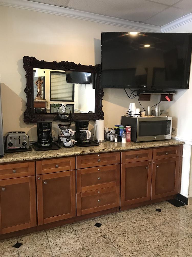 Athens Hotel & Suites Houston Bagian luar foto