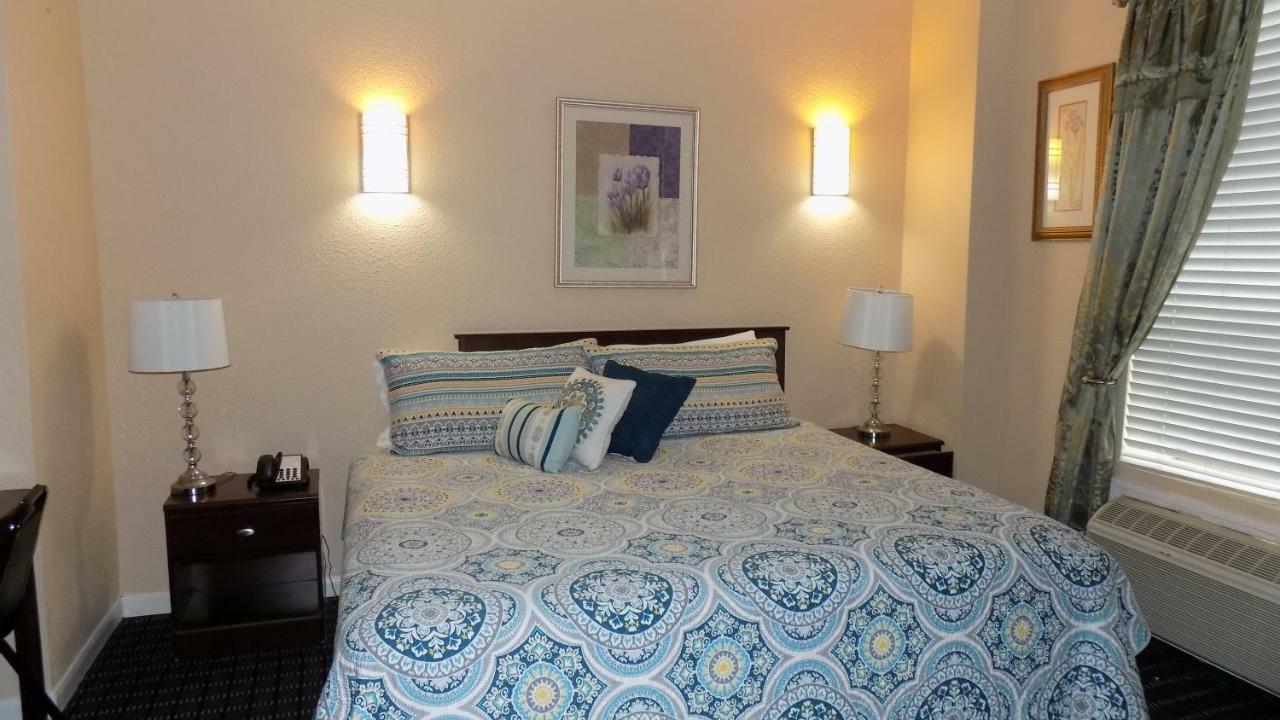 Athens Hotel & Suites Houston Bagian luar foto