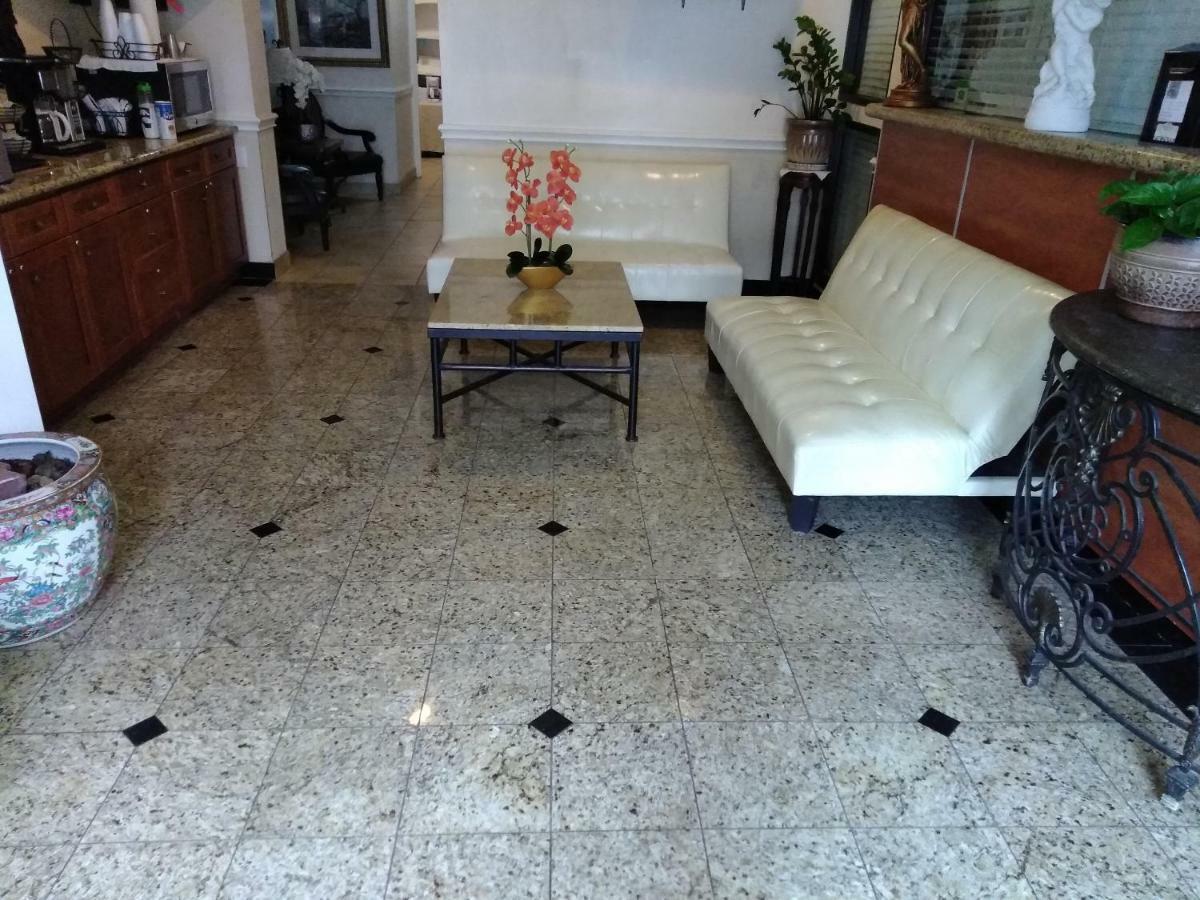 Athens Hotel & Suites Houston Bagian luar foto